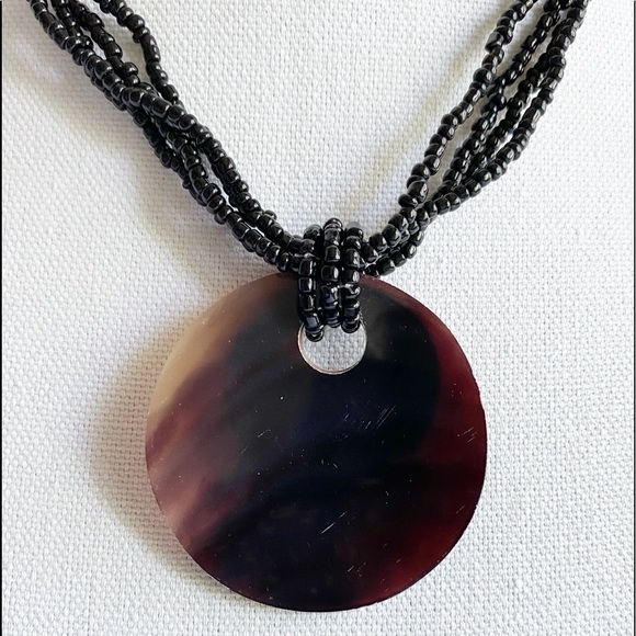 Abalone Shell & Black Beaded Jewelry Necklace - Picture 3 of 8